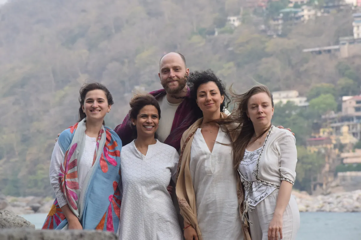 Nature around the ashram A retreat group at a viewpoint in the hills above Rishikesh