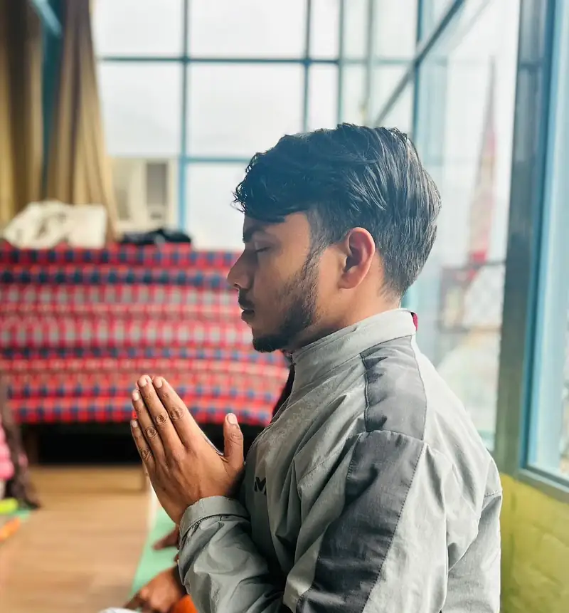 Pradeep Kumar ji, Anatomy and Biomechanics Specialist at Sri Yoga Ashram, Rishikesh